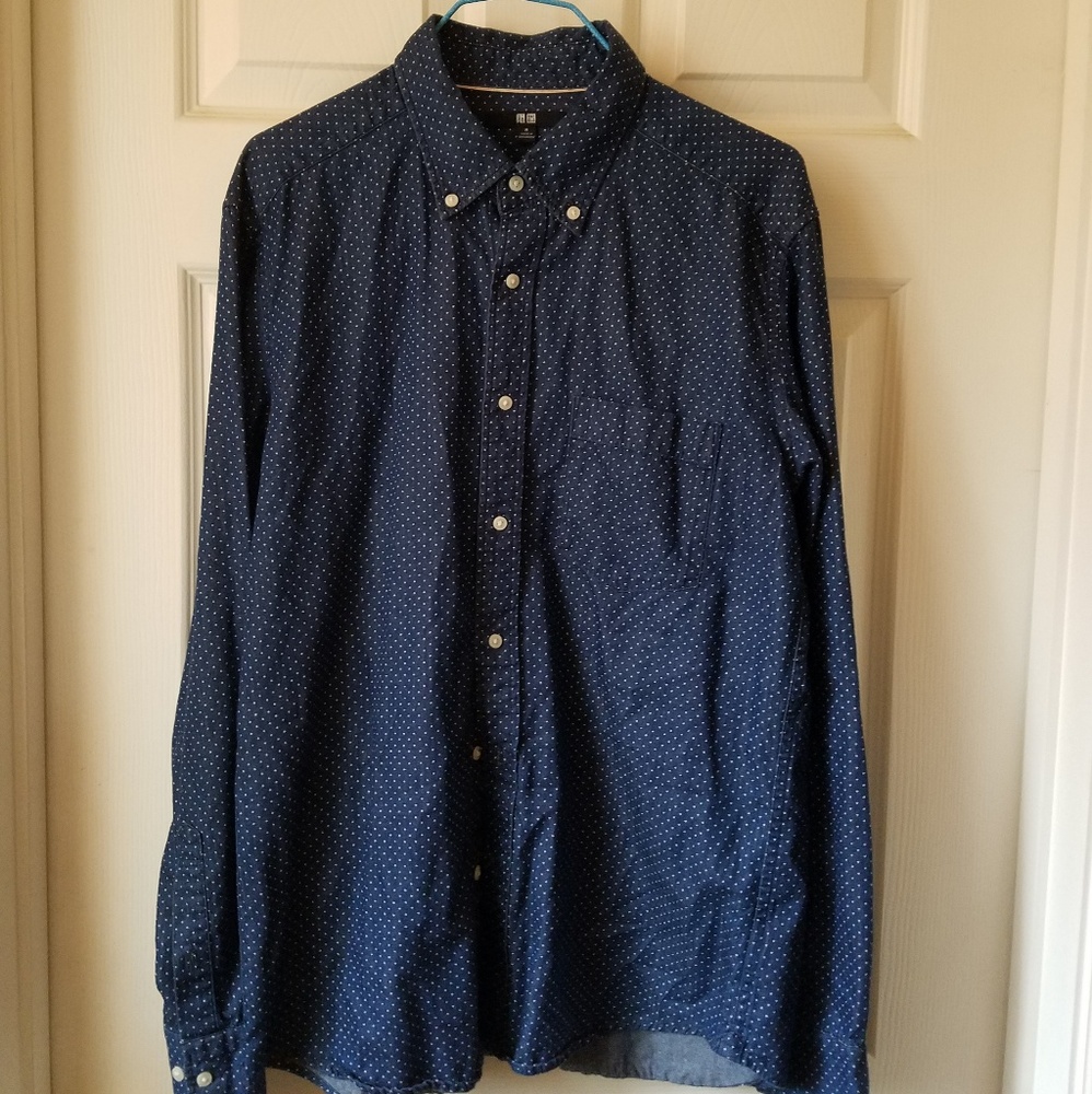Uniqlo button up shirt